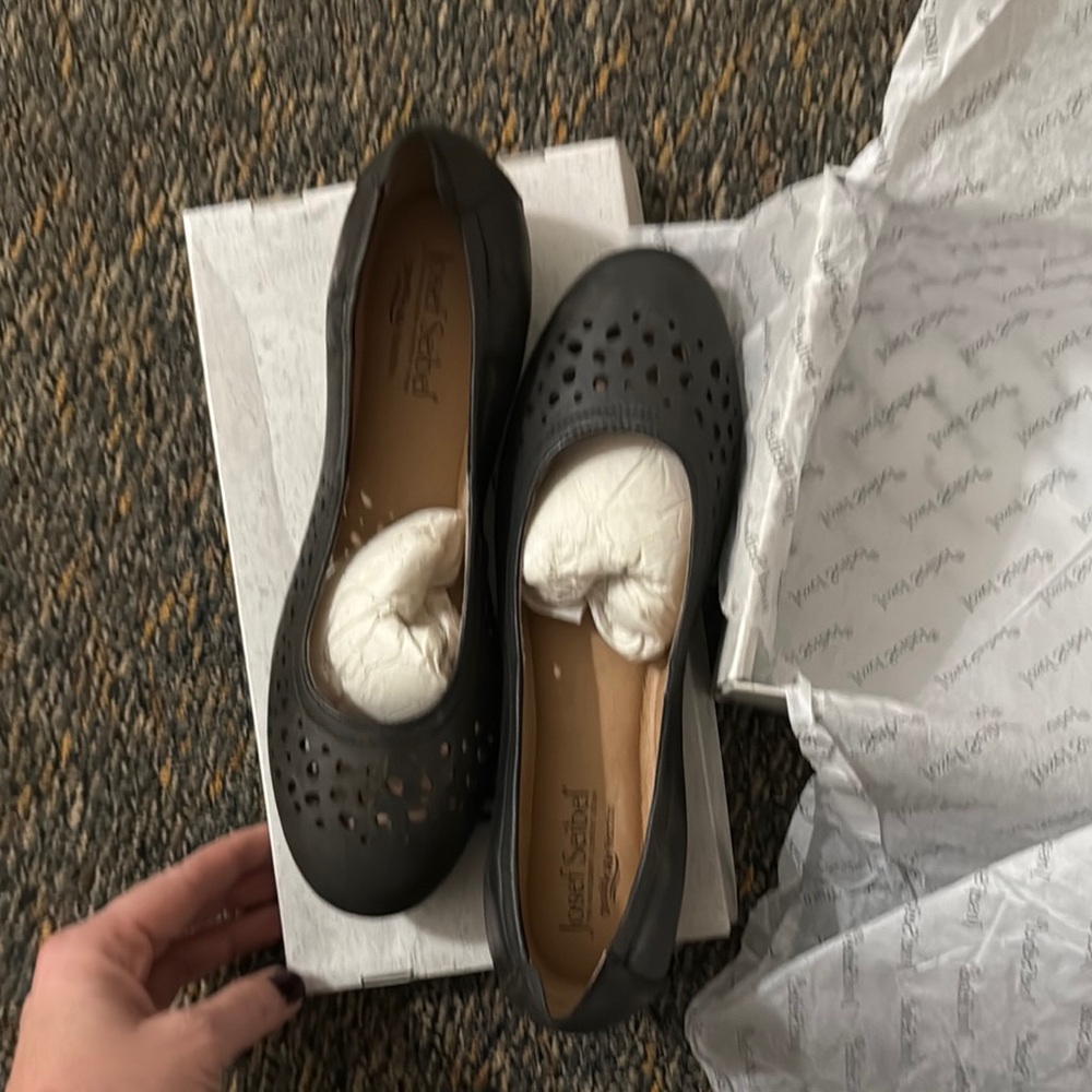 Josef Seibel Shoe Box